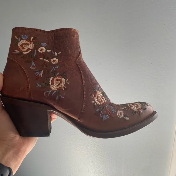 Shyanne Brown Floral Embroidered Ankle Booties (they’re new with not box) - Picture 3 of 7